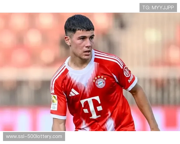 拜仁小将查韦斯租借加盟科隆，合约含买断选项