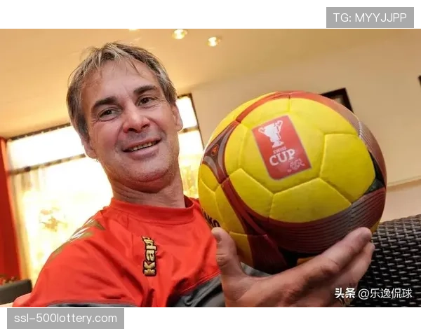 聚焦：18岁小将在德甲首秀即进球，创俱乐部最年轻纪录